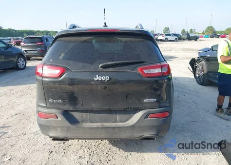 2015 Jeep Cherokee Latitude z USA, uszkodzony, nr VIN 1C4PJMCS6FW774940